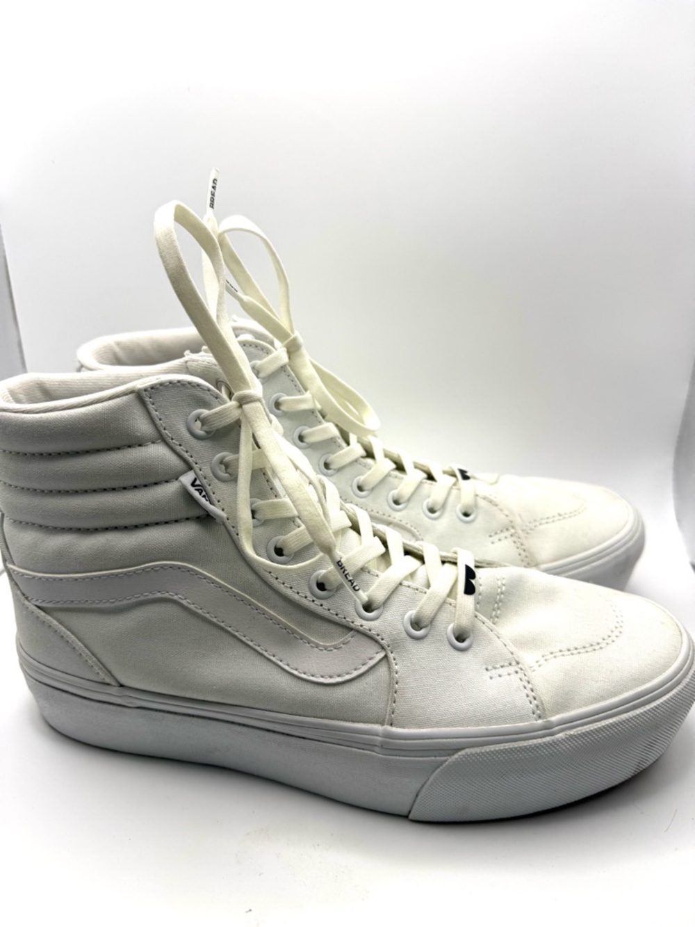 Vans Women’s sk8-hi Sneakers white with bread elastic laces